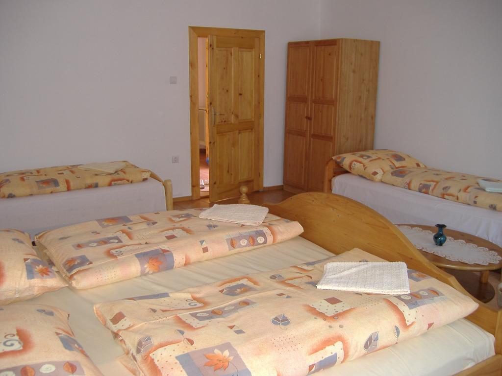 Fenyves Apartman Sárospatak Exteriér fotografie