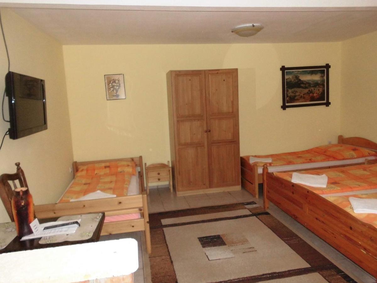 Fenyves Apartman Sárospatak Exteriér fotografie